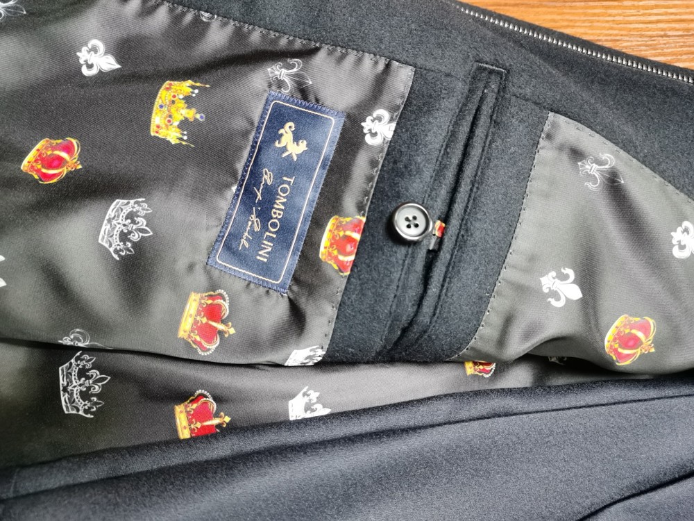 西服里衬的作用与分类详解